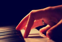 天涯社区如何赚钱：揭秘这个老牌论坛的收入来源！